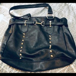 Black Purse w/ Gold Studs